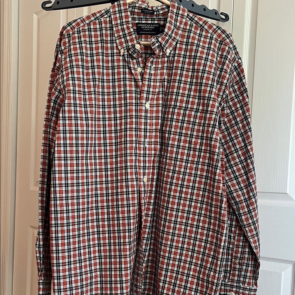 American Eagle Outfitters Red and Black Plaid Button-Down Shirt